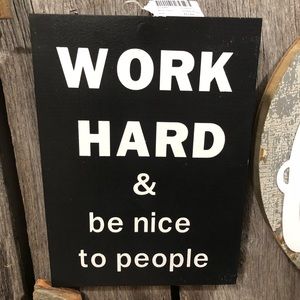 Meet your Posher, Laura